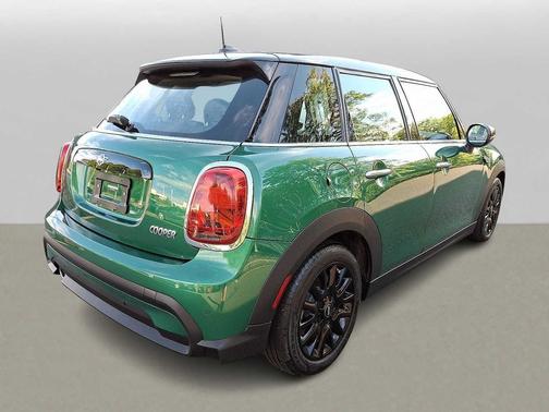 2022 MINI Hardtop Cooper