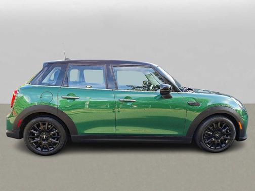 2022 MINI Hardtop Cooper