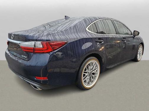 2017 Lexus ES 350 Base