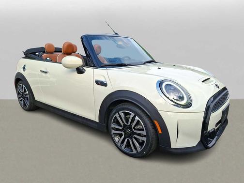 Pepper White 2022 MINI Convertible Cooper S