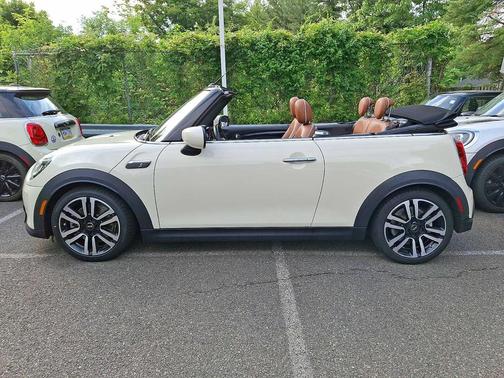 Pepper White 2022 MINI Convertible Cooper S