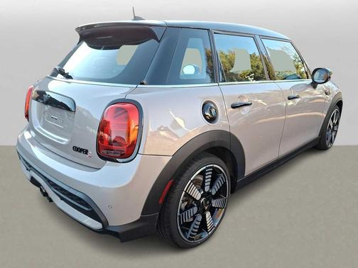 2024 MINI Hardtop Cooper S