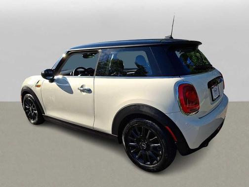Pepper White 2016 MINI Hardtop Cooper