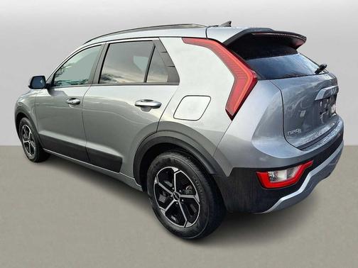 2023 Kia Niro EX