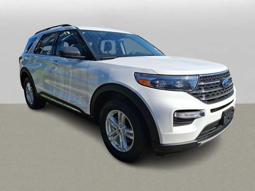 STAR WHITE MET TRI-COAT 2022 Ford Explorer XLT