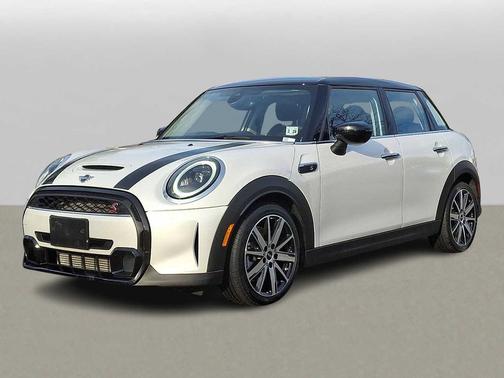 2023 MINI Hardtop Cooper S