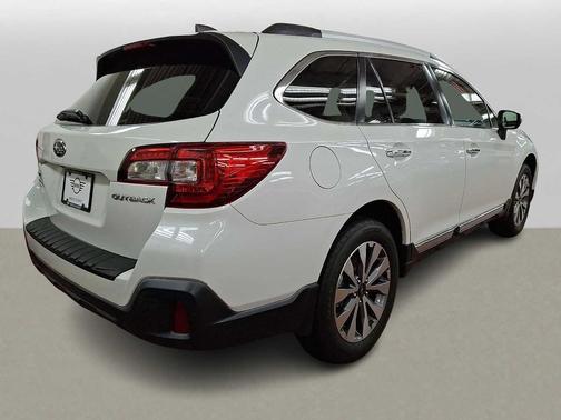 2019 Subaru Outback 2.5i Touring