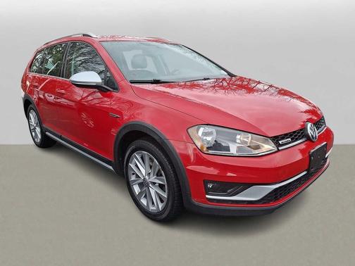 2017 Volkswagen Golf Alltrack TSI S