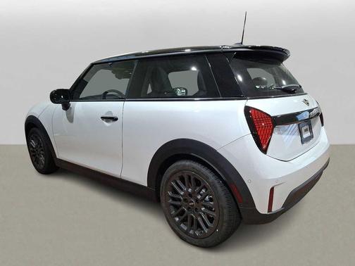 Nanuq White Metallic 2026 MINI Hardtop Cooper S