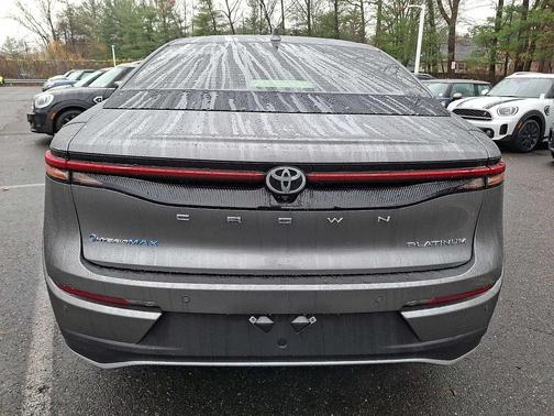 2024 Toyota Crown Platinum