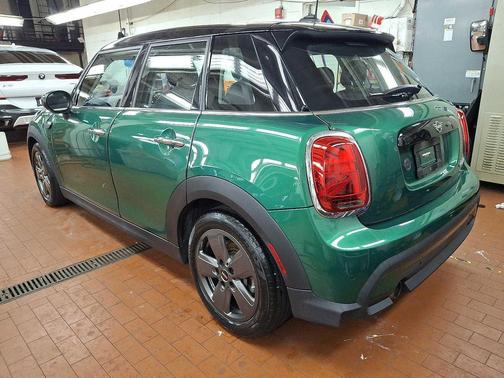 2023 MINI Hardtop Cooper