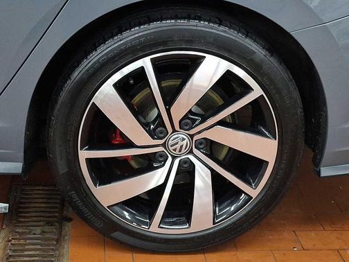 Pure Gray 2021 Volkswagen Jetta GLI 2.0T S