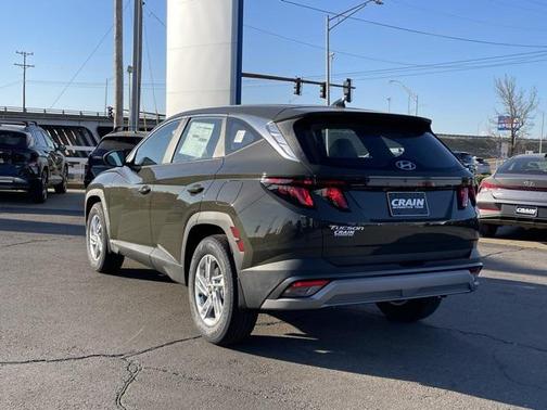 2025 Hyundai TUCSON SE