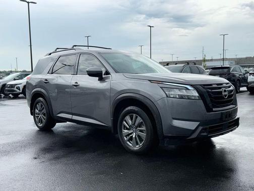 Gun Metallic 2022 Nissan Pathfinder SV 2WD