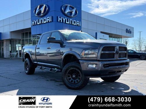 2017 RAM 2500 Laramie Crew Cab 4x4 6'4' Box