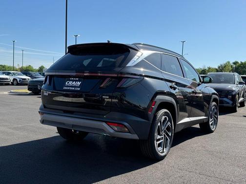 Phantom Black 2026 Hyundai TUCSON Limited