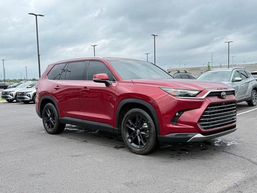 Pearl 2024 Toyota Grand Highlander Platinum