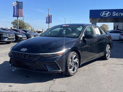 2025 Hyundai ELANTRA Sport