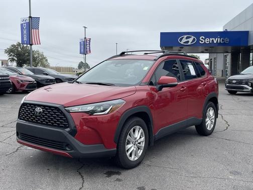 2024 Toyota Corolla Cross LE