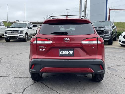 2024 Toyota Corolla Cross LE