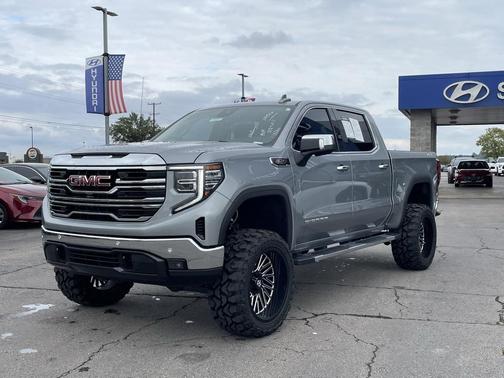 2024 GMC Sierra 1500 SLT