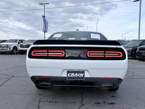 2022 Dodge Challenger SXT