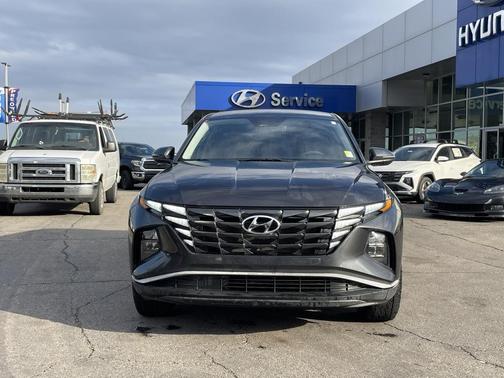 2022 Hyundai TUCSON SE