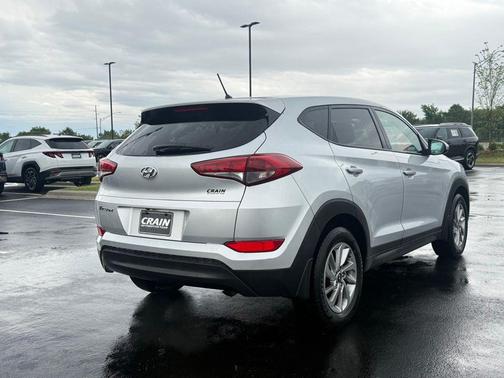 Molten Silver 2018 Hyundai TUCSON SE