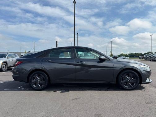 Portofino Gray 2023 Hyundai ELANTRA SEL