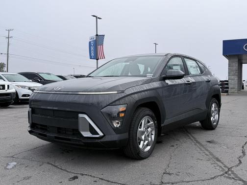 2026 Hyundai KONA SE
