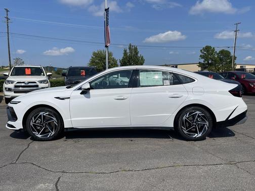 2026 Hyundai SONATA SEL