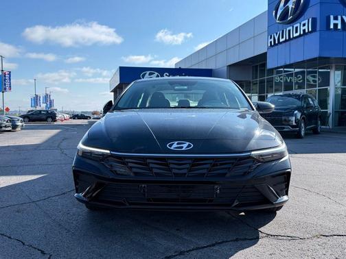 2026 Hyundai ELANTRA HEV SEL Sport