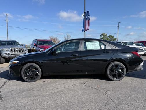 2026 Hyundai ELANTRA HEV SEL Sport