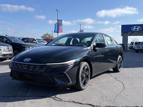 2026 Hyundai ELANTRA HEV SEL Sport