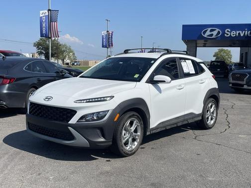 2023 Hyundai KONA SEL