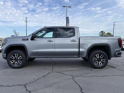 2025 GMC Sierra 1500 AT4