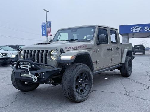 Gator Clearcoat 2020 Jeep Gladiator Mojave 4x4