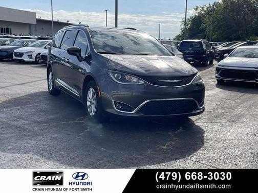 2019 Chrysler Pacifica Touring L