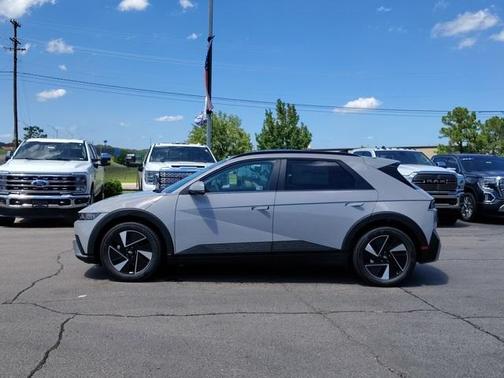 2025 Hyundai IONIQ 5 SEL