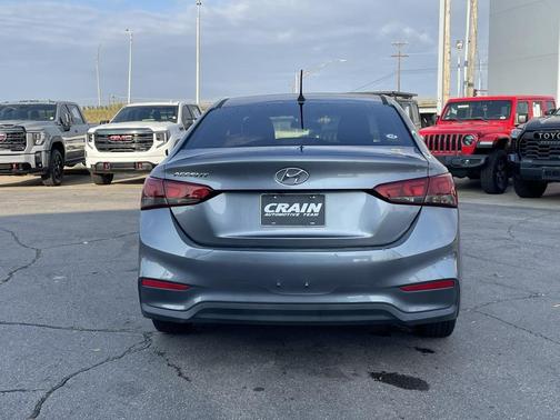 2020 Hyundai Accent SE