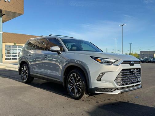 2026 Toyota Grand Highlander Hybrid Platinum MAX