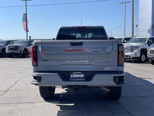 2024 GMC Sierra 2500 AT4