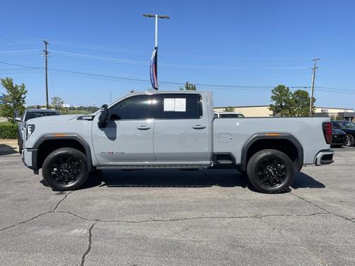2024 GMC Sierra 2500 AT4