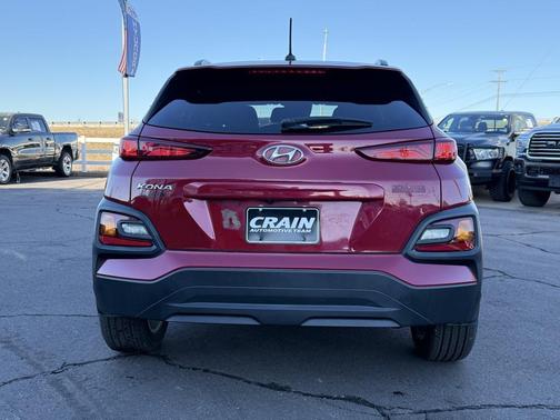 2021 Hyundai KONA SEL