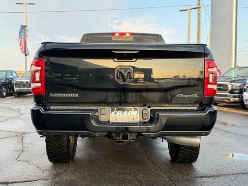 2023 RAM 2500 Laramie Crew Cab 4x4 6'4' Box
