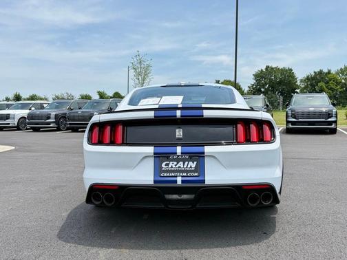 OXFORD WHITE 2016 Ford Shelby GT350 Base