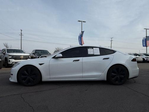 2022 Tesla Model S Base