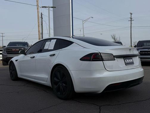 2022 Tesla Model S Base
