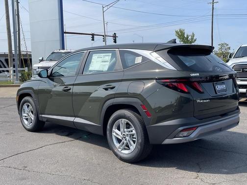 2026 Hyundai TUCSON SE