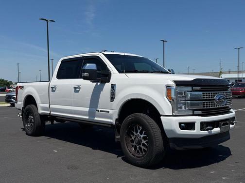 White Platinum Clearcoat Metallic 2018 Ford F-250 Platinum